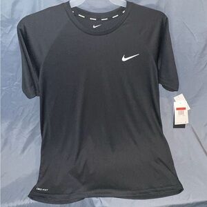 Men’s Nike shirt